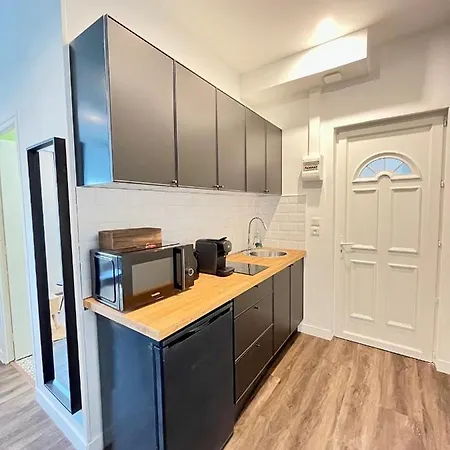 Apartment Dans Un Quartier Anime De Reims