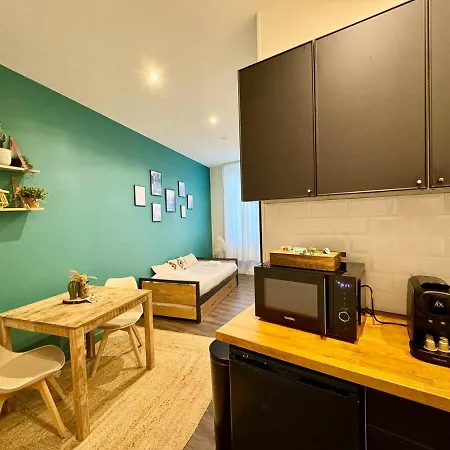 Apartment Dans Un Quartier Anime De Reims
